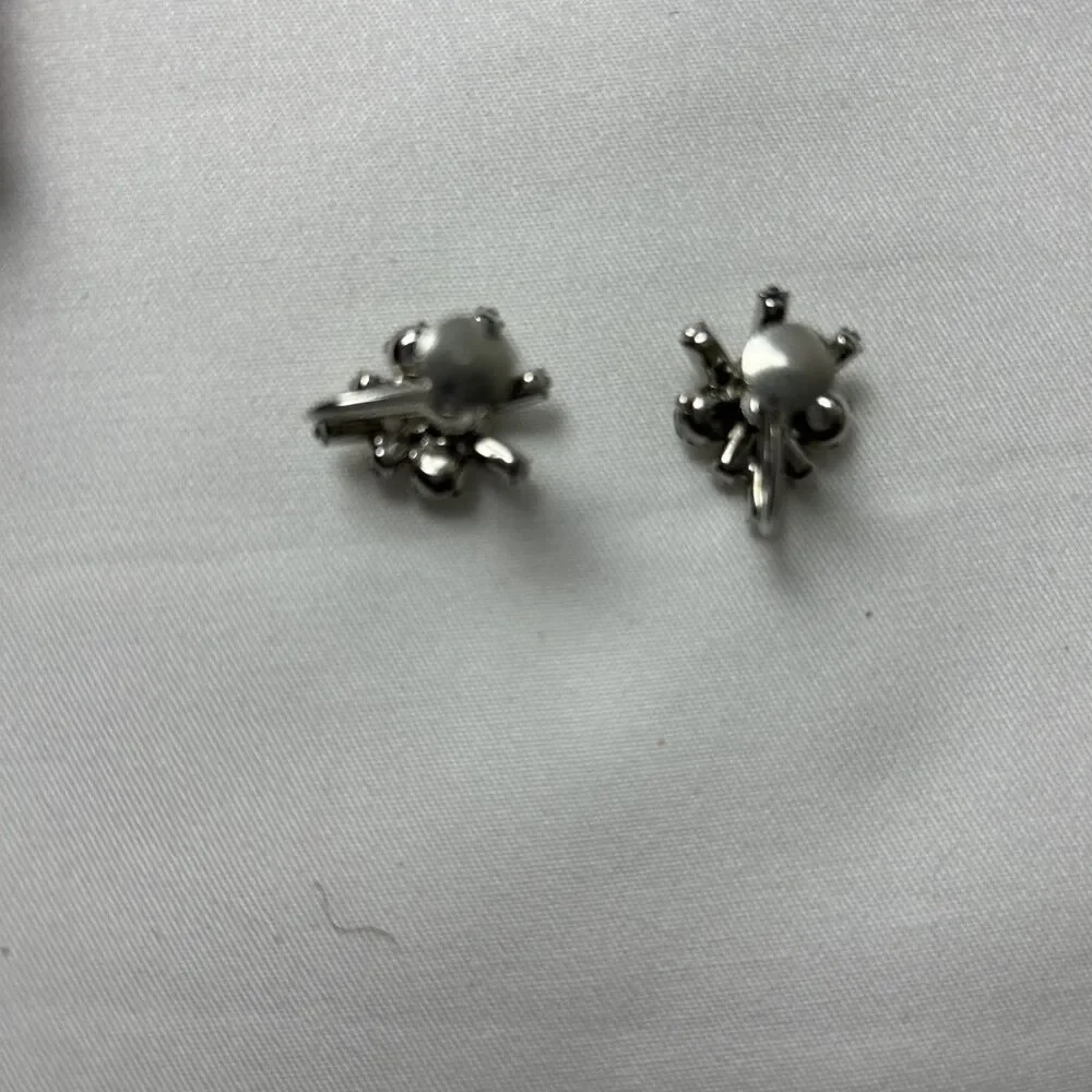 N/A vintage rhinestone